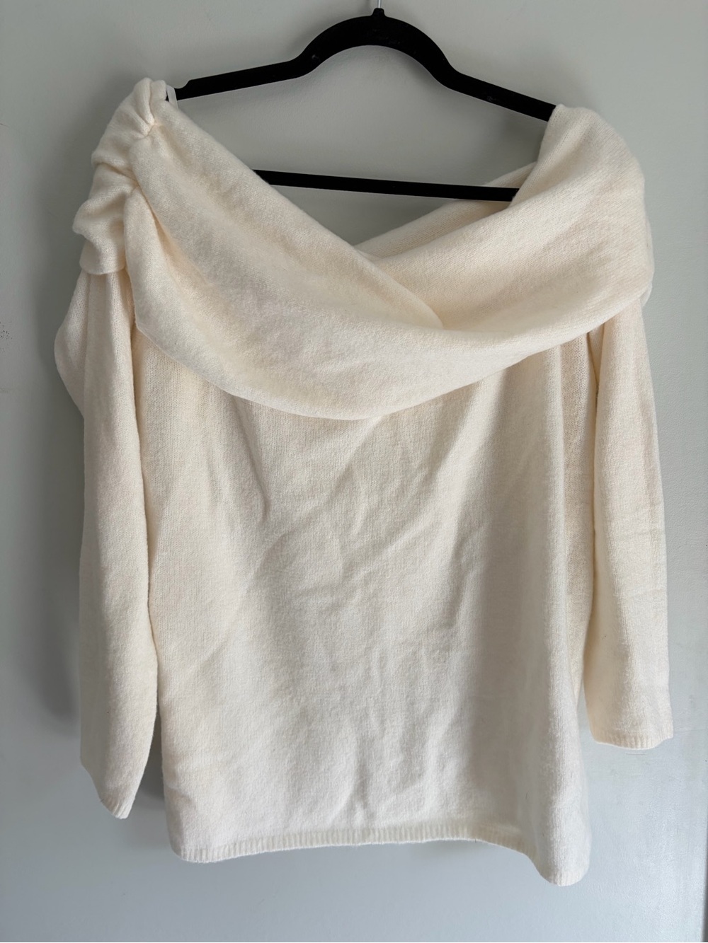 Abercrombie & Fitch Cream Off-the-Shoulder Knit Sweater Size 2XL NWT!